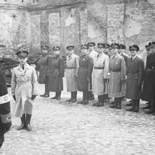 Jewish-Ghetto-Police-in-the-Warsaw-Ghetto-May-1941-1